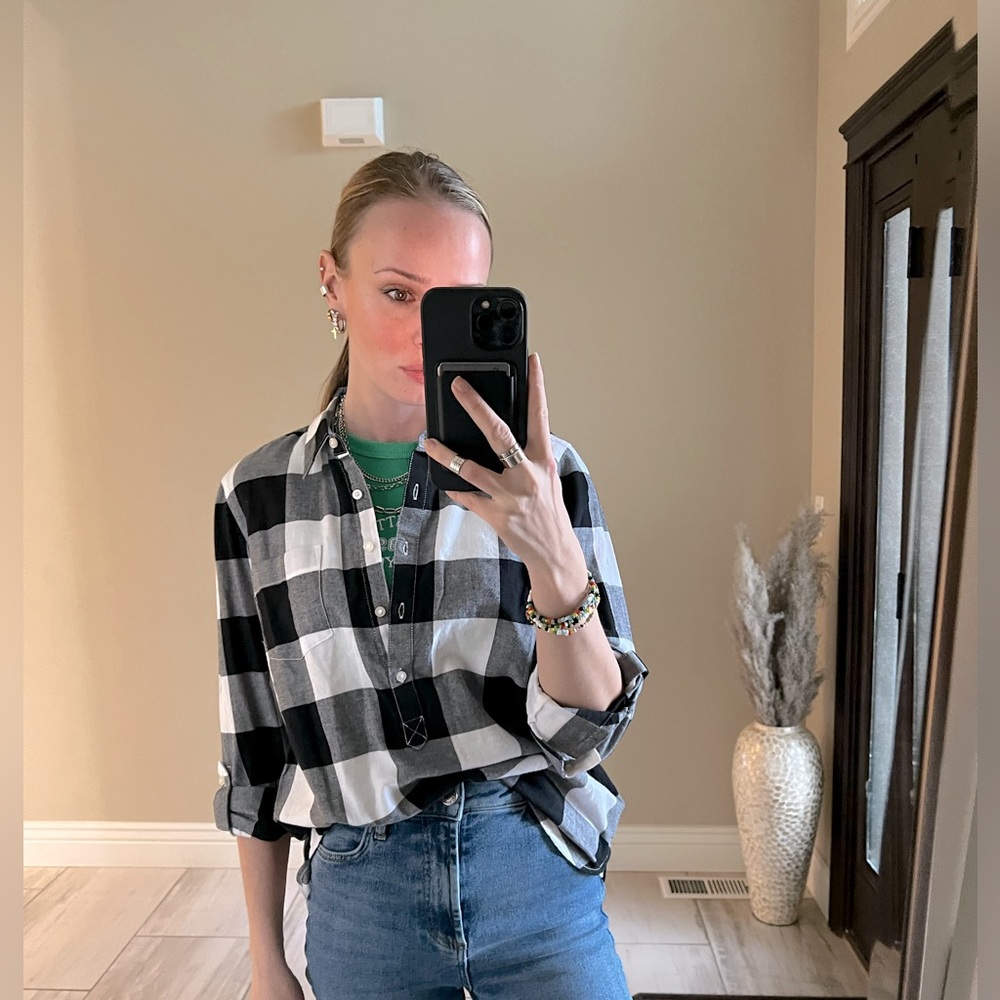 NWT Tommy Hilfiger Women's Black & White Button-Up Plaid Flannel Shirt Size M